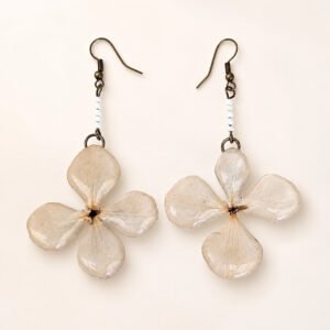 Boucles d'oreilles bohèmes en hortensia boule